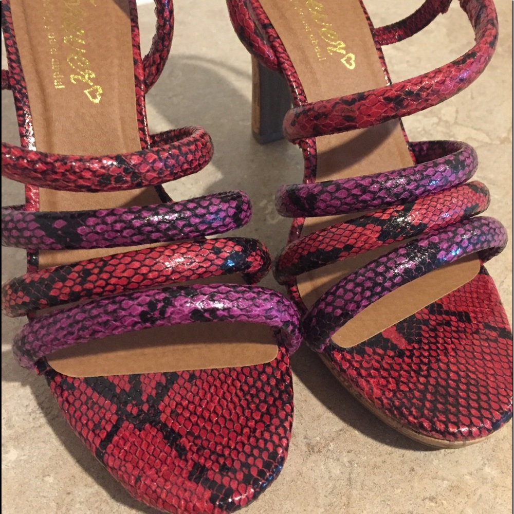 Red Purple Black Shoes Size 7